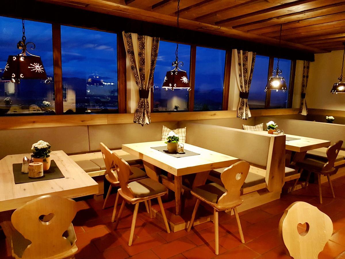 Hotel Baumgartnerhof Finkenstein am Faaker See Экстерьер фото